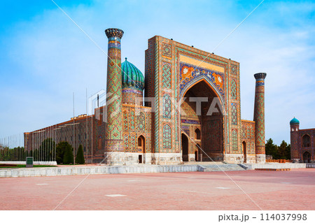 Registan Sher Dor Madrasa in Samarkand Registan Sher Dor Madrasa in Samarkand 114037998