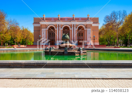 Alisher Navoi State Bolshoi Theatre, Tashkent 114038123