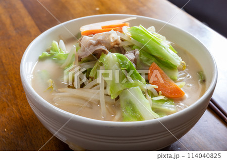 とても美味しい日本の一般家庭のちゃんぽん麺 114040825