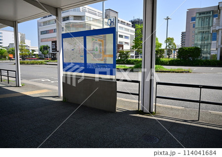 快晴の辻藤駅前 114041684