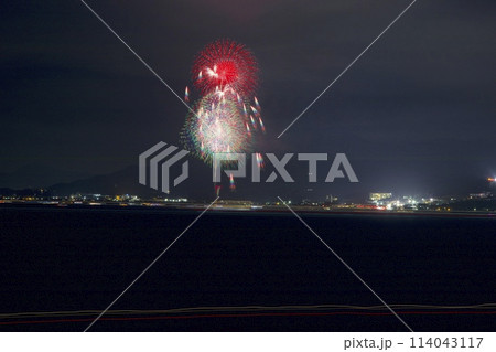 淡路市夏まつり花火大会（須磨浦公園より明石海峡越しに見る） 114043117