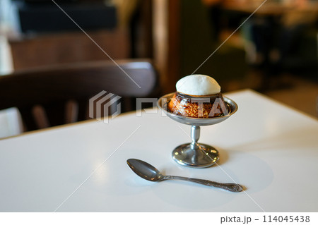 喫茶店のカスタードプリン 114045438