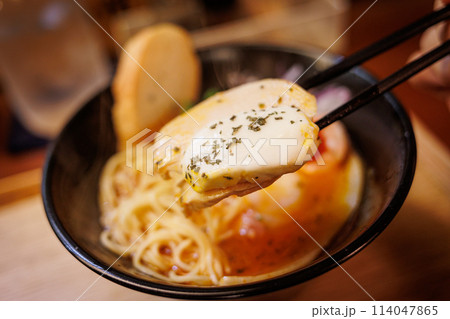 トマトベースのラーメン トマトベースのラーメン 114047865