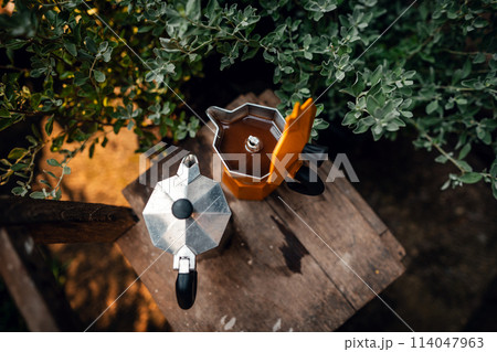 Coffee from a moka pot in the morning 114047963