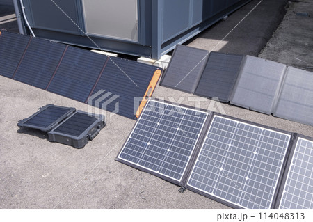 身近な場所でソーラー発電 身近な場所でソーラー発電 114048313