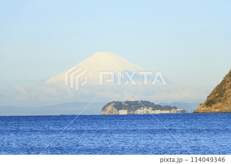 葉山から見た富士山 114049346