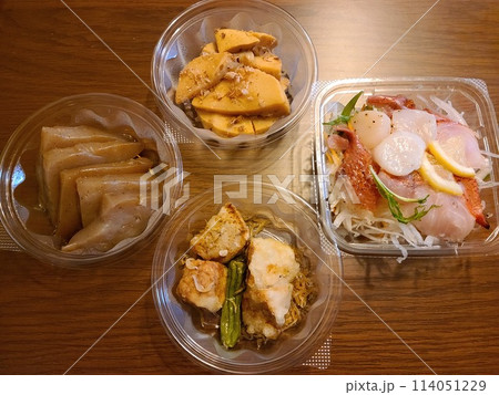 百貨店の美味しいお惣菜 114051229
