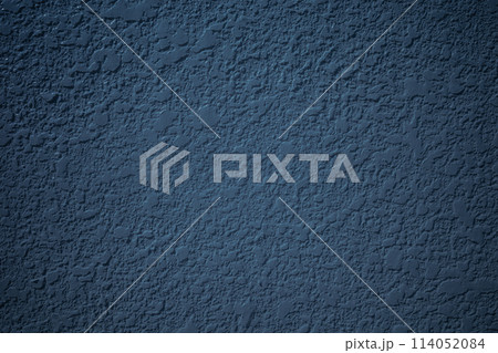 凹凸のある壁の背景素材 周辺減光 暗め 青系 凹凸のある壁の背景素材 周辺減光 暗め 青系 114052084