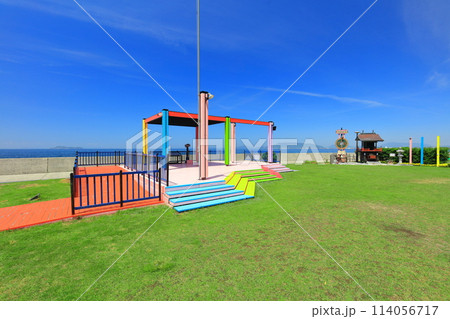 【香川県】快晴の道の駅とよはま(黄金持ちの聖地 展望広場) 【香川県】快晴の道の駅とよはま(黄金持ちの聖地 展望広場) 114056717