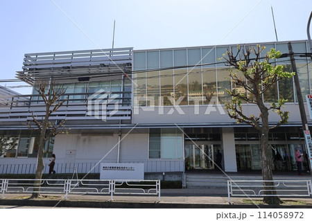 【二俣川】運転免許センターの入口 114058972