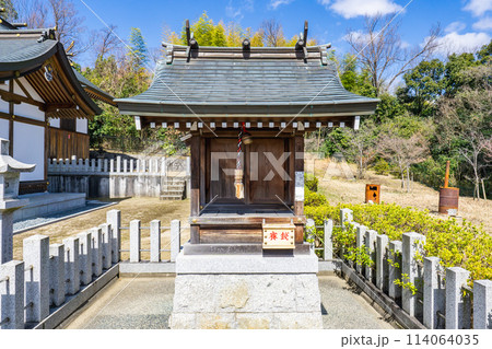 大阪府高槻市氷室町の闘鶏野(つげの)神社　境内社　稲荷神社 114064035