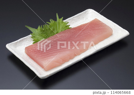 ビンチョウマグロ 114065668