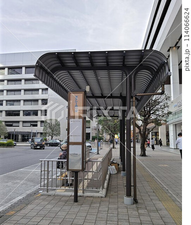 駅前タクシー乗り場 114066624