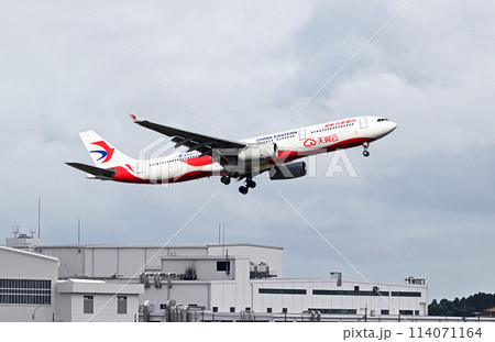 中国東方航空A330-300成田離陸上昇 中国東方航空A330-300成田離陸上昇 114071164