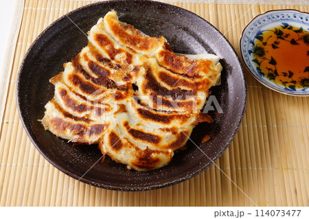 焼き餃子 114073477