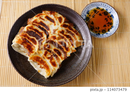 焼き餃子 114073479
