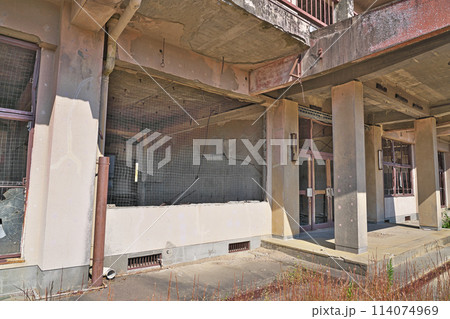 【旧大野木場小学校被災校舎】 長崎県南島原市深江町 114074969