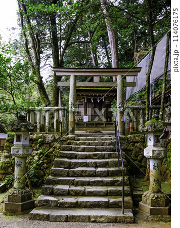 石上神宮摂社天神社(縦) 石上神宮摂社天神社(縦) 114076175