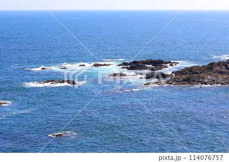 大王崎灯台　大王崎　灯台　三重県大王町　八満さん公園　伊勢湾　太平洋　県営波切漁港　波切九鬼城址　 114076757