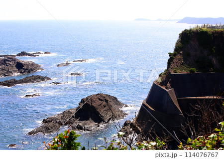 大王崎灯台 大王崎 灯台 三重県大王町 八満さん公園 伊勢湾 太平洋 県営波切漁港 波切九鬼城址 大王崎灯台 大王崎 灯台 三重県大王町 八満さん公園 伊勢湾 太平洋 県営波切漁港 波切九鬼城址 114076767
