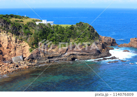 大王崎灯台　大王崎　灯台　三重県大王町　八満さん公園　伊勢湾　太平洋　県営波切漁港　波切九鬼城址　 114076809