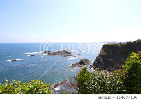 大王崎灯台　大王崎　灯台　三重県大王町　八満さん公園　伊勢湾　太平洋　県営波切漁港　波切九鬼城址　 114077130