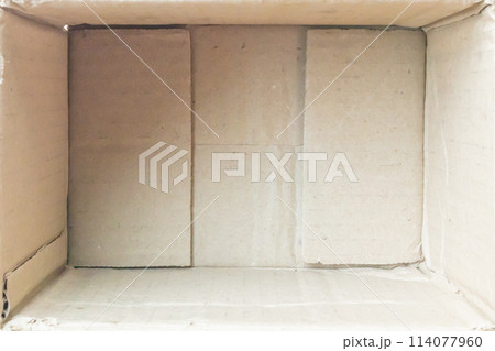 Open empty brown cardboard box background top view 114077960