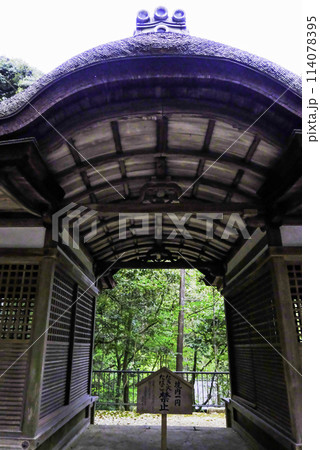出雲建雄神社拝殿（中央部） 114078395