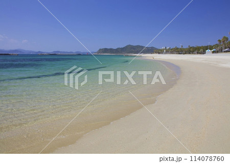 淡路島・阿万海岸（あまかいがん）海水浴場/白い砂浜と透き通る海 114078760