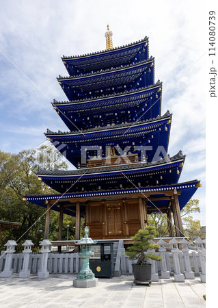 中山寺の五重塔「青龍塔」（2024年4月13日撮影） 114080739