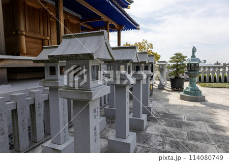 中山寺の五重塔「青龍塔」(2024年4月13日撮影) 中山寺の五重塔「青龍塔」(2024年4月13日撮影) 114080749