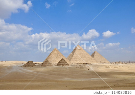 エジプトのピラミッド 114083816