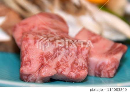 牛霜降り肉 114083849