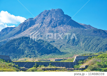 【雲仙普賢岳 (吉祥白天橋(水無川)より)】 長崎県島原市白谷町 【雲仙普賢岳 (吉祥白天橋(水無川)より)】 長崎県島原市白谷町 114086339