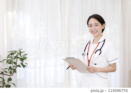女性看護師 訪問看護 在宅医療 女性看護師 訪問看護 在宅医療 114086750
