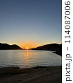 海に沈む夕日 114087006
