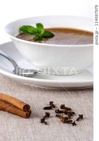 Chocolate mousse Chocolate mousse 114087976