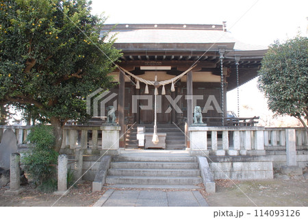 渋沢栄一ゆかりの諏訪神社拝殿(埼玉県深谷市) 114093126