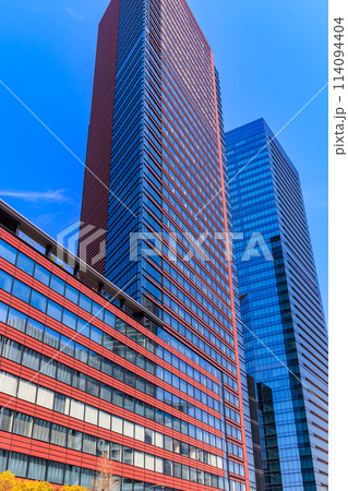 東京 港区 三田の都市風景(三田ツインビル西館と三田ガーデンタワー) 東京 港区 三田の都市風景(三田ツインビル西館と三田ガーデンタワー) 114094404
