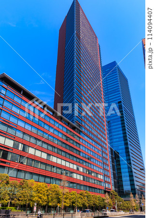 東京 港区 三田の都市風景(三田ツインビル西館と三田ガーデンタワー) 東京 港区 三田の都市風景(三田ツインビル西館と三田ガーデンタワー) 114094407