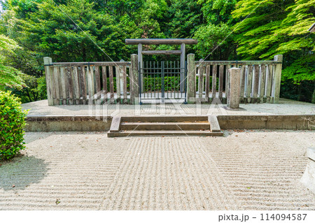 奈良県高取町 第三十五代皇極天皇 第三十七代斉明天皇 越智崗上陵 奈良県高取町 第三十五代皇極天皇 第三十七代斉明天皇 越智崗上陵 114094587