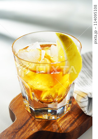 夏のアイスレモンティー 114095108