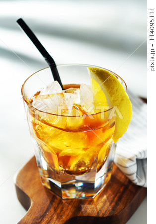 夏のアイスレモンティー 114095111
