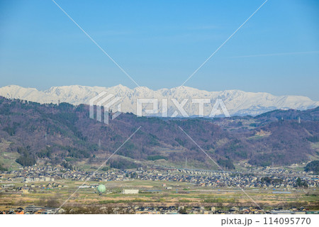 森将軍塚古墳より長野市方面と北アルプスを望む【千曲市】 114095770
