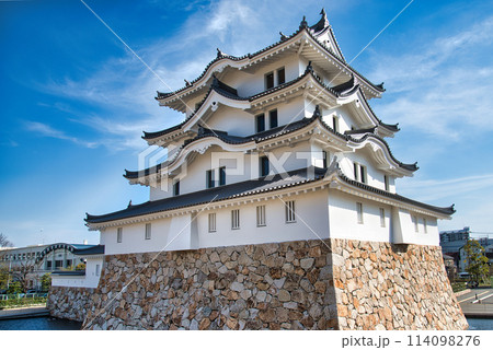 現代によみがえった尼崎城 114098276