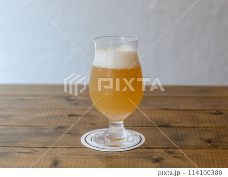 クラフトビール、グラスビール、エールビール、ホワイトビール、白ビール 114100380