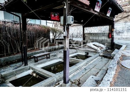 岩手県盛岡市大慈寺町の江戸時代からの名水青龍水の生活用水 岩手県盛岡市大慈寺町の江戸時代からの名水青龍水の生活用水 114101151