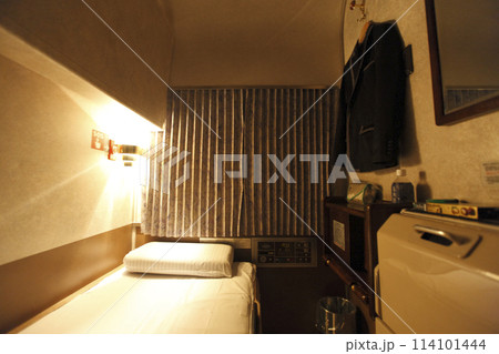 寝台特急 あけぼの A寝台 個室 シングルデラックス 室内 114101444