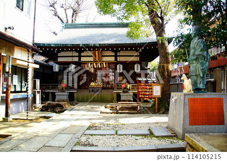 安倍晴明神社　本殿 ＆ 安倍晴明公像　陰陽師 安倍晴明の誕生地　大阪府 大阪市 阿倍野区 114105215