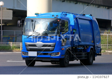 塵芥車（ゴミ収集車） 114107827